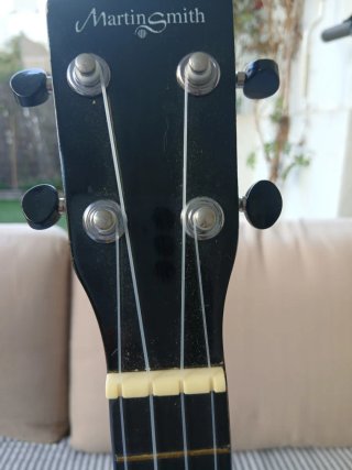 Ukelele negro Martin Smith