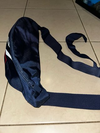 Riñonera Reebok Azul y Blanca