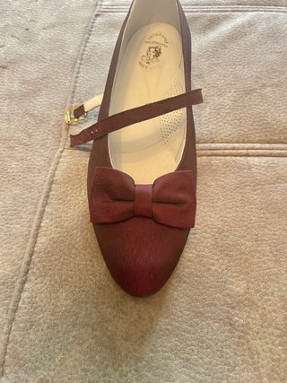 Corpiño y zapatos fallera granates