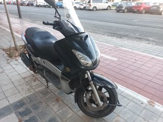 Yamaha Xmax 250cc Maxi Scooter