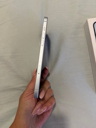 iPhone 15 Plus