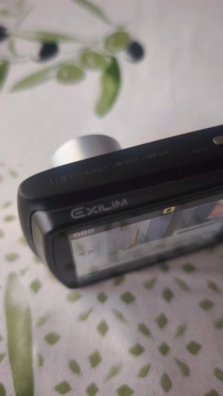 Cámara Casio Exilim EX-Z350 Negra