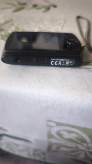 Cámara Casio Exilim EX-Z350 Negra