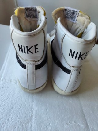 Nike Blazer Mid '77 Taglia 43