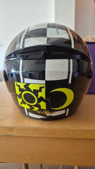 Casco Integral Negro con detalles Blancos AGV K-3
