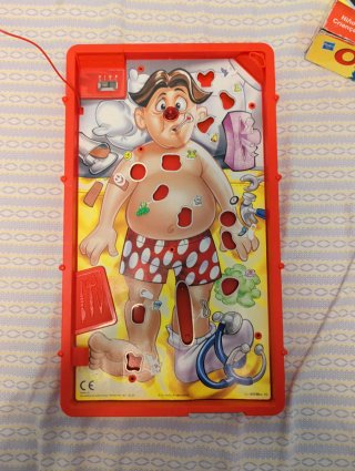 Juego Operación al Rescate Hasbro.Le faltan piezas