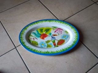 Vassoio ovale decorato con uccello e fiori