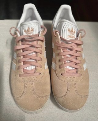 Zapatillas Adidas Gazelle Beige y Rosa