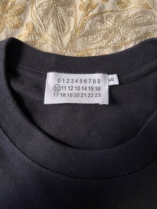 Camiseta Maison Mihara Yasuhiro Estampado Manos