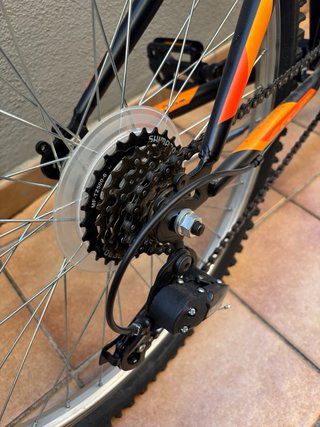 Bicicleta MTB Montana 24” 18 velocidades Shimano.