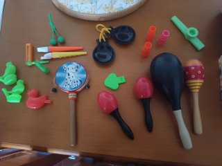 Scatola musicale per bambini con strumenti