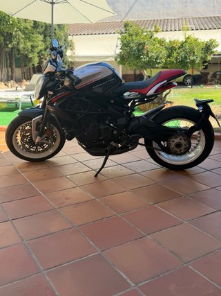 MV Agusta Dragster RR Negra/Roja/Blanca