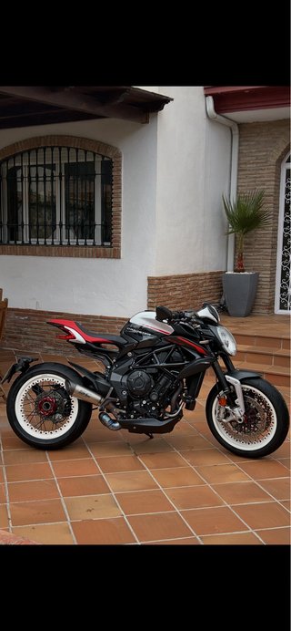 MV Agusta Dragster RR Negra/Roja/Blanca