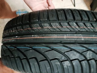 Neumático Michelin Radial XSE 215/55