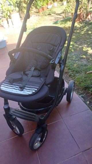 Passeggino X-lander con ovetto e seggiolino per passeggino.
