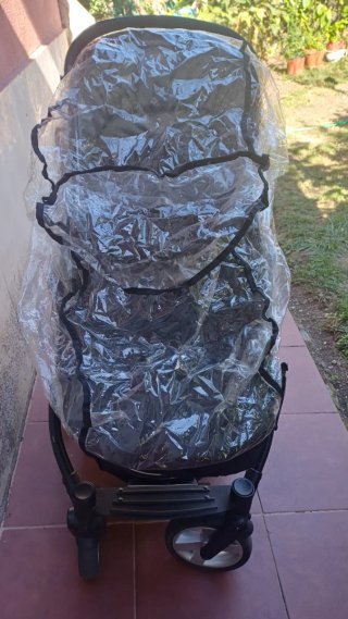 Passeggino X-lander con ovetto e seggiolino per passeggino.