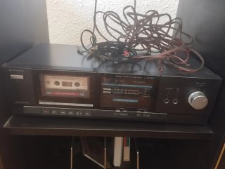 Equipo Hi-Fi Hitachi: Tocadiscos y Casete