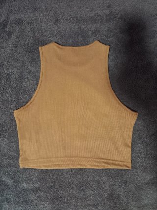 Top SHEIN marrón canalé