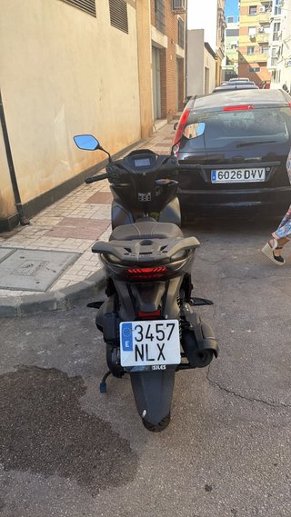 Honda SH 125i Negra 3000 km