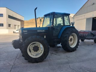 Tractor New Holland Ford 7840