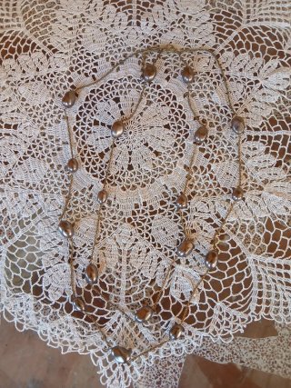 Collar Monet perlas grises y cadena dorada
