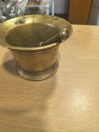 Almirez de latón