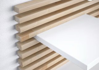 Cabecero de madera con estantes
