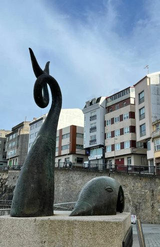 se alquila casa centrica en malpica de bergantiños