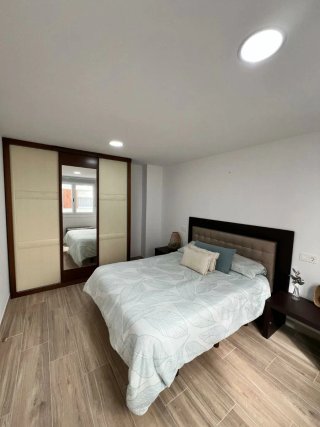 se alquila casa centrica en malpica de bergantiños