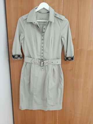Vestido camisero Burberry Brit beige talla M