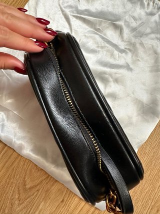 Borsetta Gucci Nera con Dettagli Oro