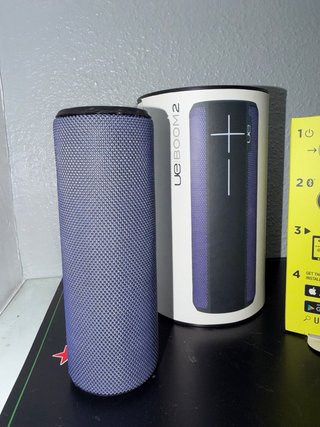 UE Boom 2 Altavoz Bluetooth Azul y Blanco
