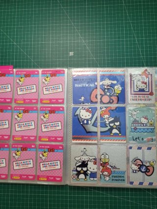 Album Hello kitty casi completo con 201 cartas si