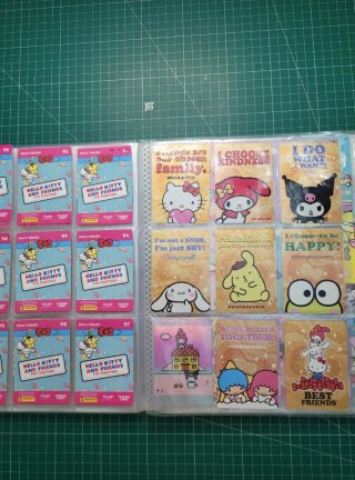 Album Hello kitty casi completo con 201 cartas si