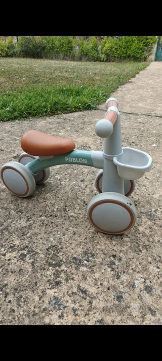 Correpasillos infantil Poblon