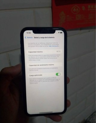iPhone XR 128GB Negro 82% Batería Cargador origina