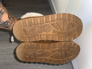 Zapatos marrones con forro blanco