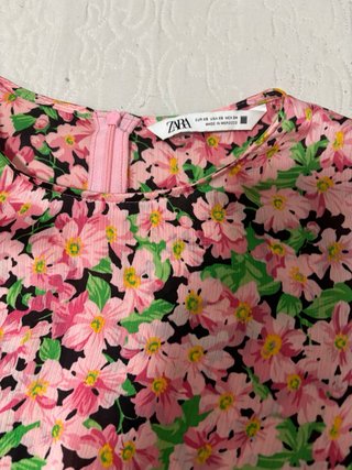 Vestido floral Zara Talla XS