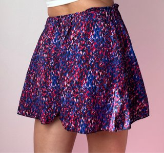 Falda pantalón estampada azul y rosa