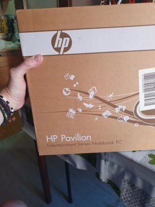 HP Pavilion dv7-1080es Portátil año 2009.