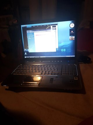 HP Pavilion dv7-1080es Portátil año 2009.