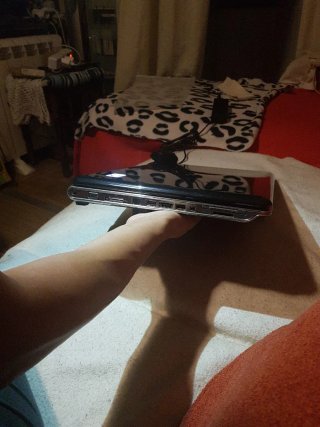 HP Pavilion dv7-1080es Portátil año 2009.