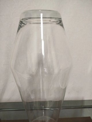Vaso in vetro soffiato trasparente
