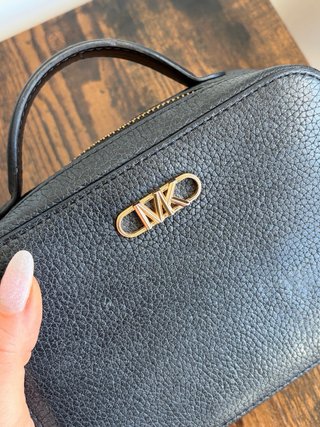 Bolso Michael Kors tipo box | Piel Genuina