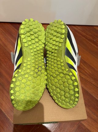 Botas fútbol multitacos niño Adidas Predator 33