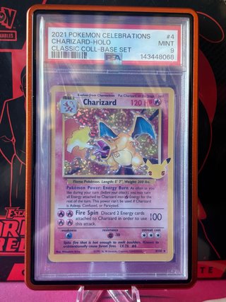 Carta Pokémon Charizard Celebrations PSA 9