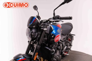 TRIUMPH TRIDENT 660