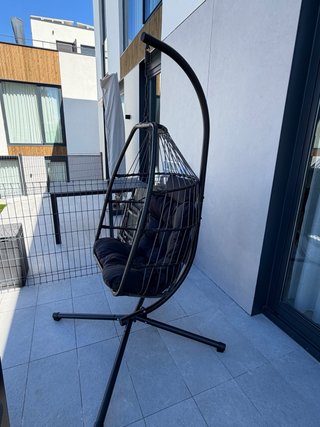 Silla Huevo Colgante Negra. Practicamente nueva
