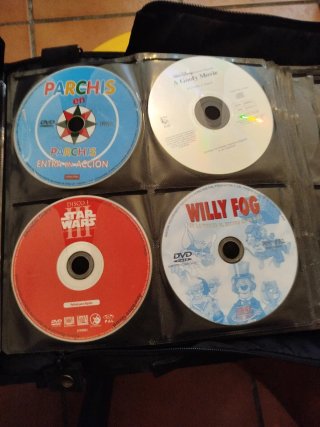 60 CDs y DVDs Infantiles: Música y Películas