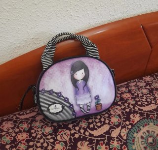 Bolso de mano o Neceser Gorjuss-Santoro.24x19x9cm.